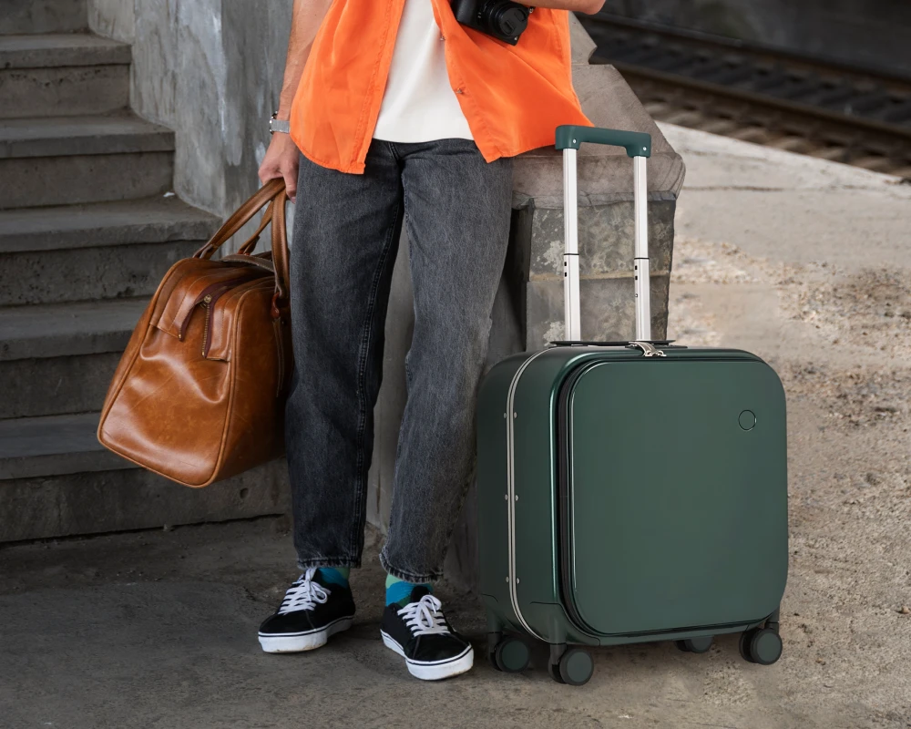 essential travel bag